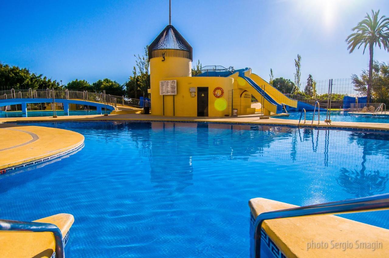 706 Minerva Apartamentos - Vista Al Mar Y La Piscina - Piscina Y Playa Бенальмадена Экстерьер фото