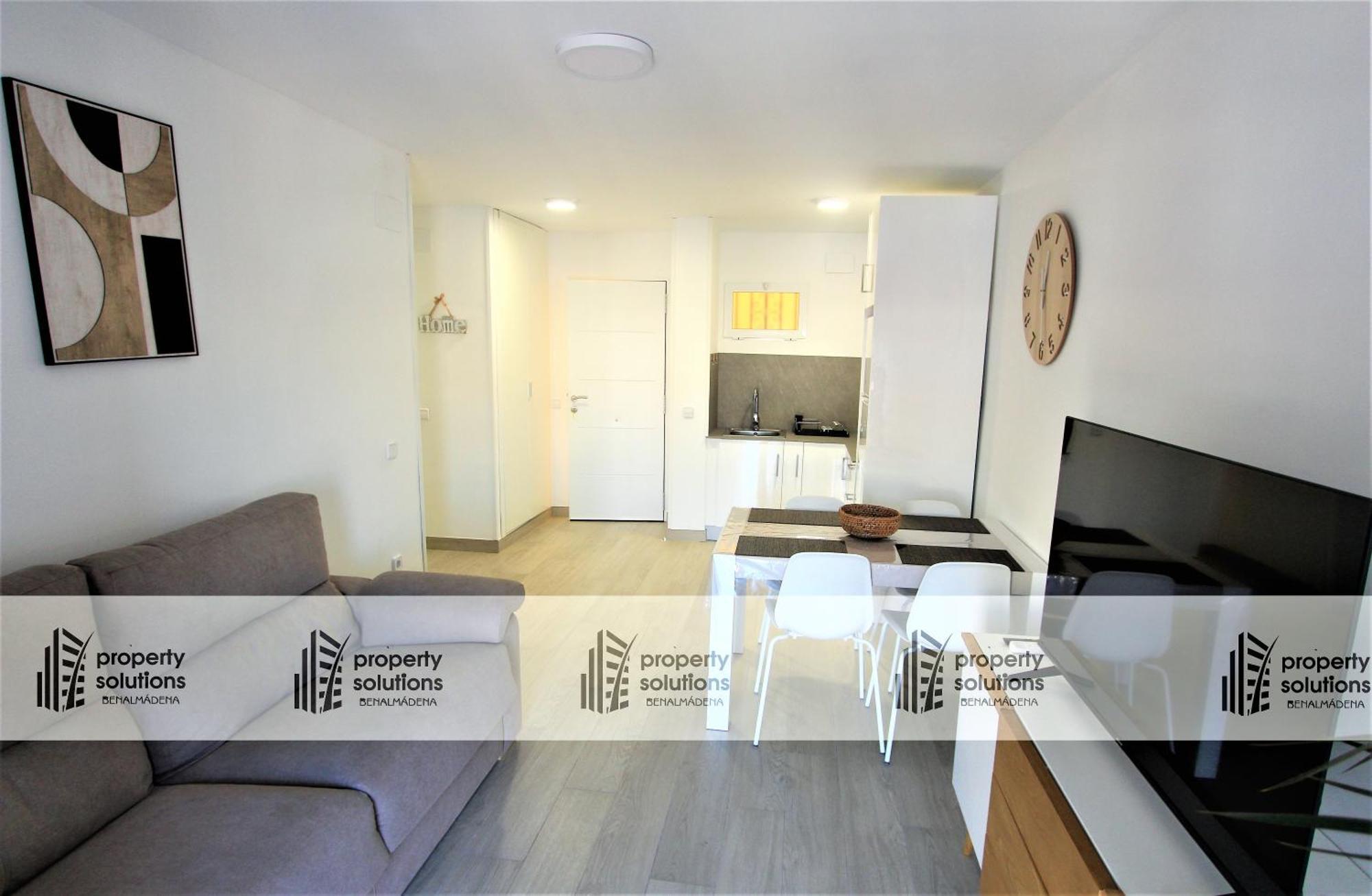 706 Minerva Apartamentos - Vista Al Mar Y La Piscina - Piscina Y Playa Бенальмадена Экстерьер фото
