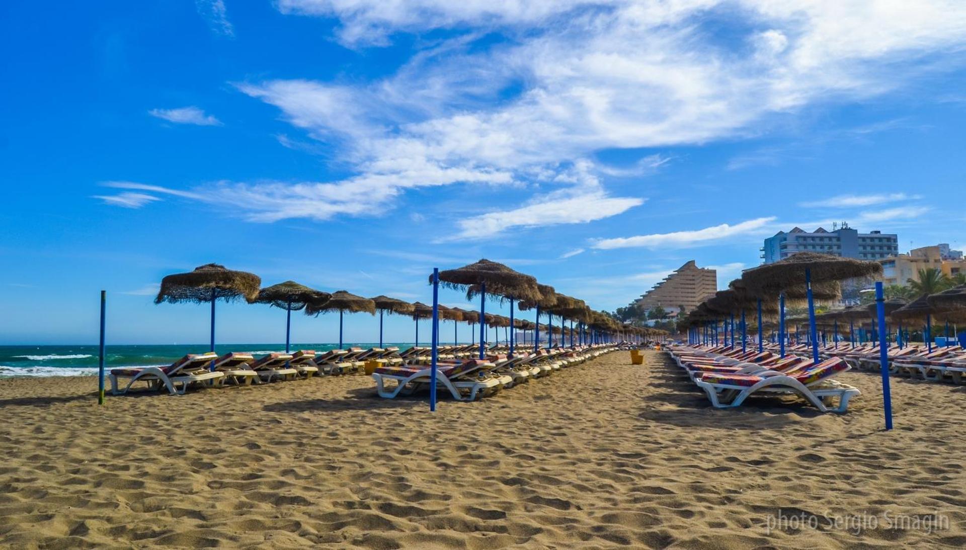 706 Minerva Apartamentos - Vista Al Mar Y La Piscina - Piscina Y Playa Бенальмадена Экстерьер фото